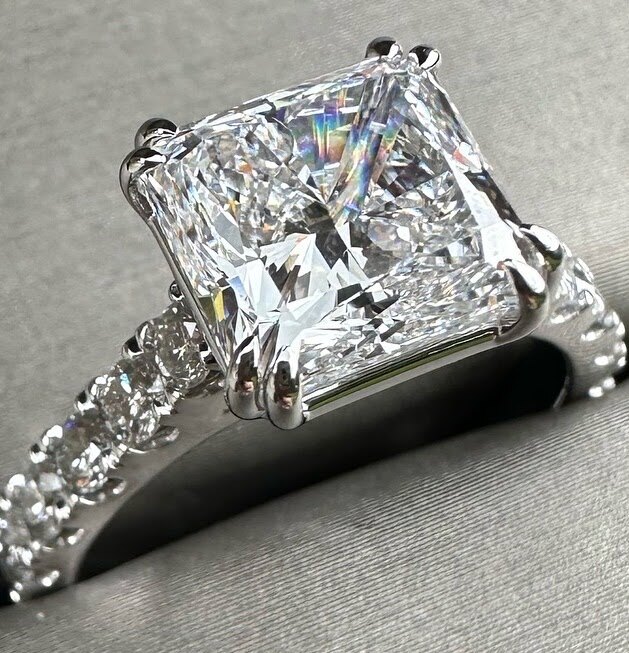 Square diamond ring with detailed band