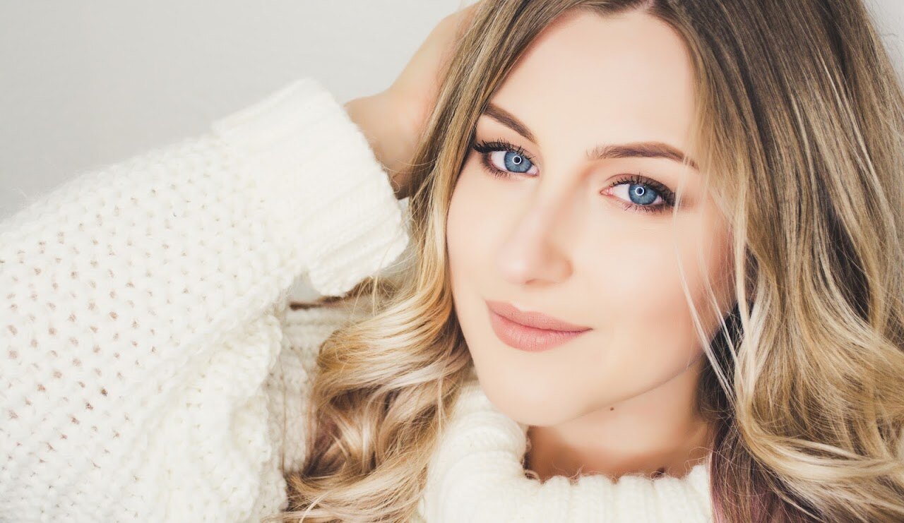 Bright portrait in soft knit sweater